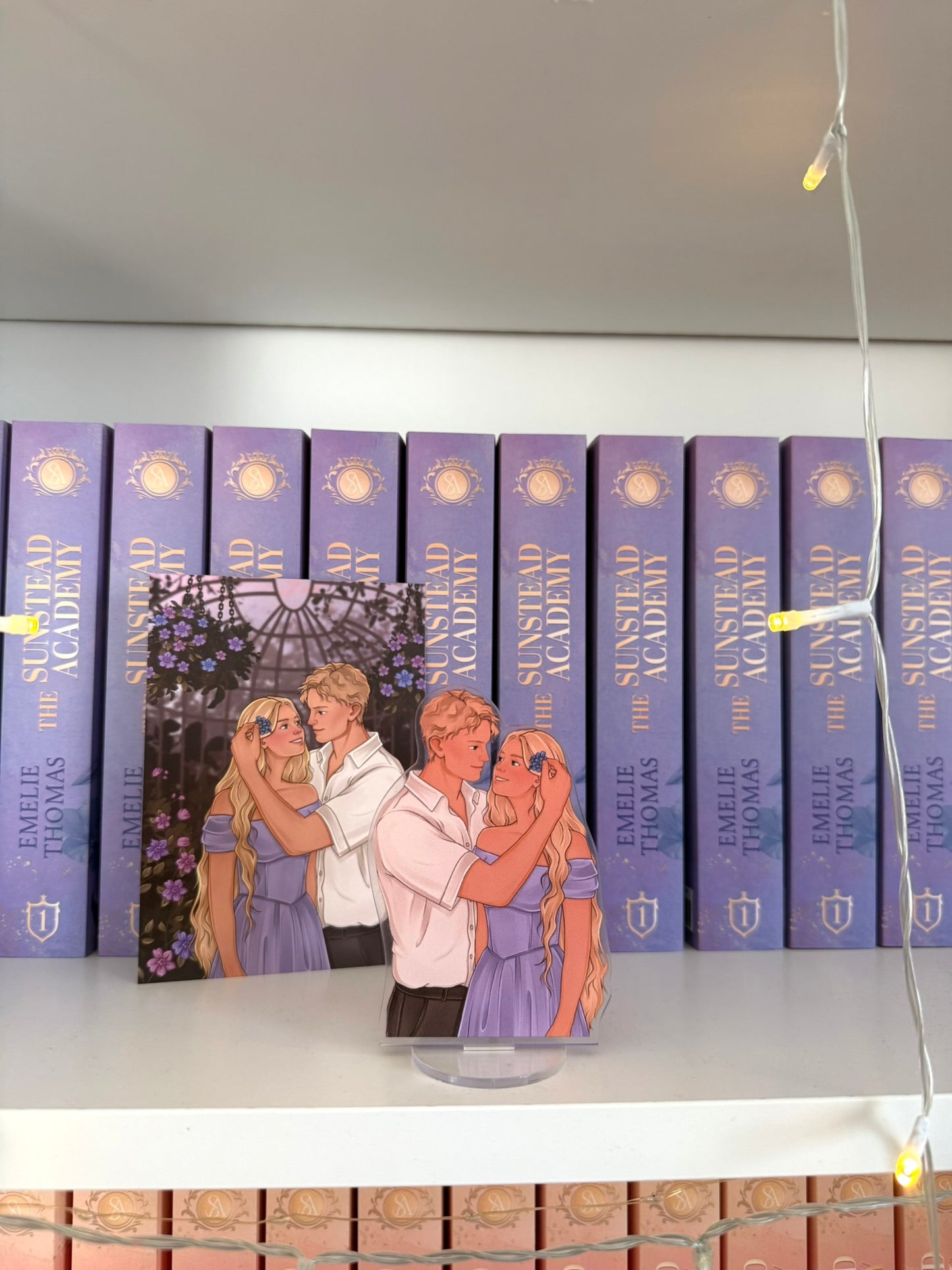 Charakter-Aufsteller – Lacey & Hunter
